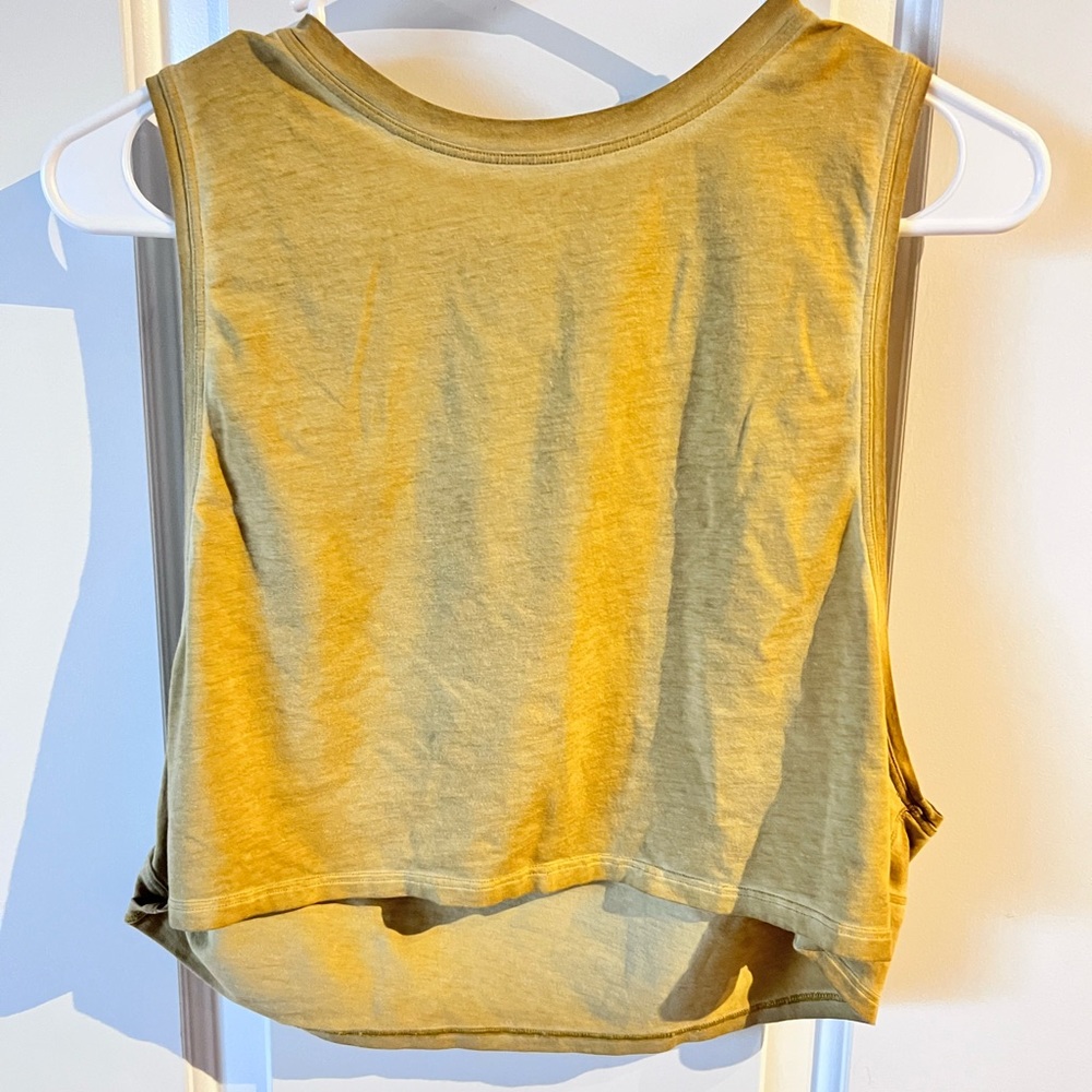 Lululemon crop tank top